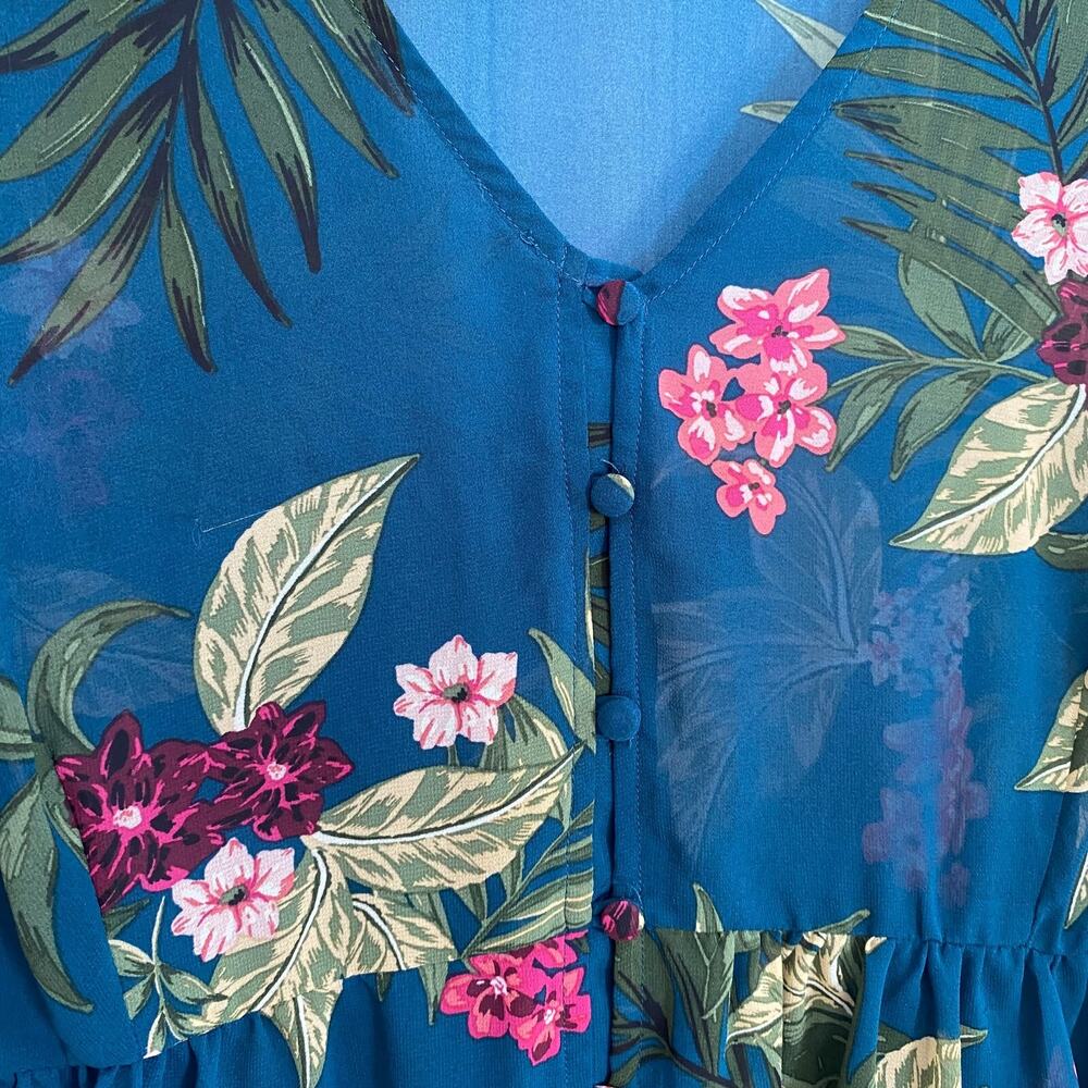 Torrid Womens Sheer Floral Tunic‎ Top Size 2X Button Front Tropical Short Sleeve - Picture 5 of 10